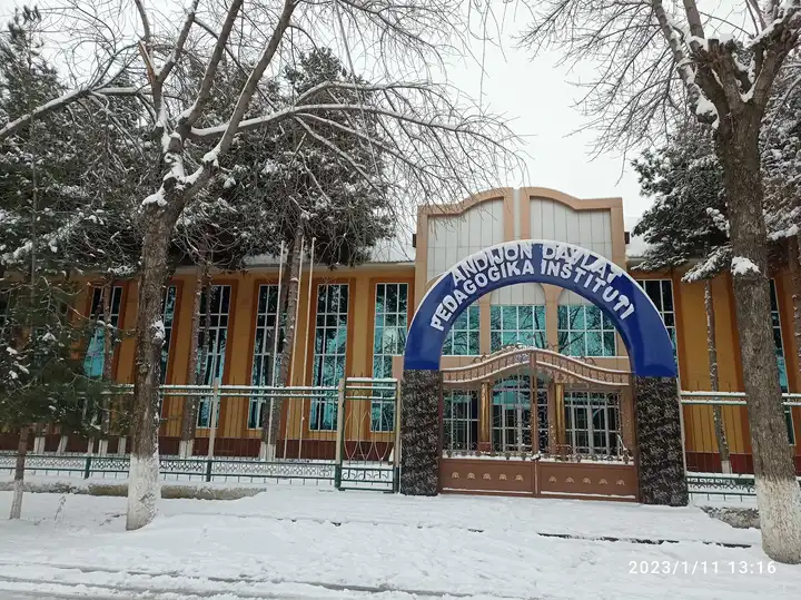 Andijon davlat pedagogika instituti kirish qismi, Andijon
