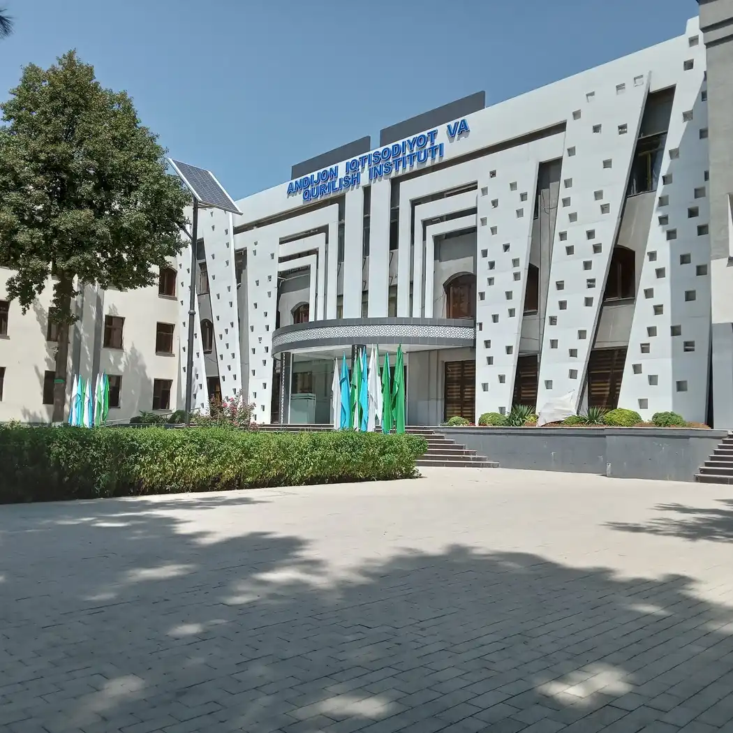 Andijan Institute of Economics and Construction campus, Andijon