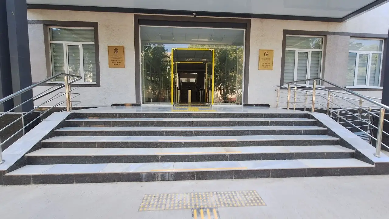 Gulistan State Pedagogical Institute building, Guliston